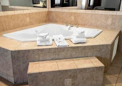 Quality & Area 4* Bloomington