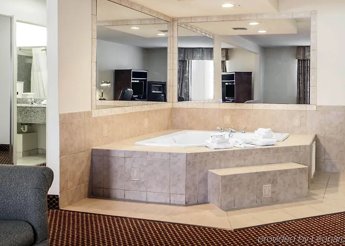 Hotel Quality & Area Bloomington