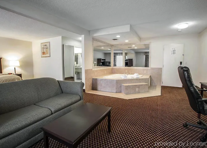 Hotel Quality & Area 4*