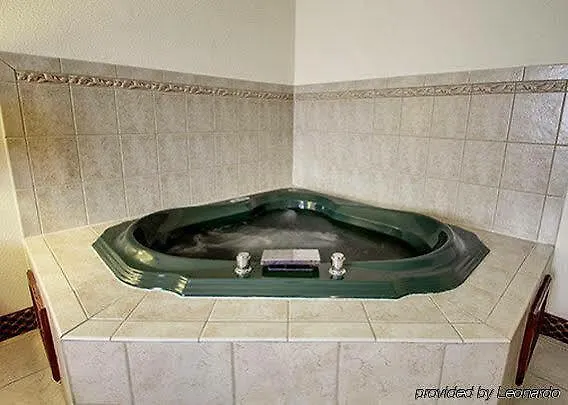 Hotel Quality & Area 4*